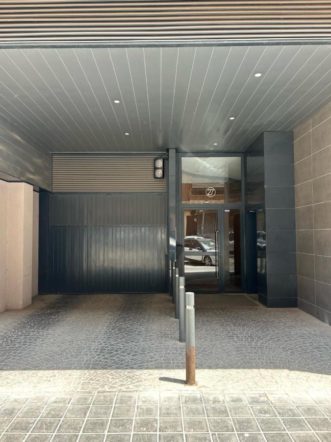 Lujoso Hogar Cerca Del Casco Antiguo De La Ciudad Lägenhet Valencia Exteriör bild